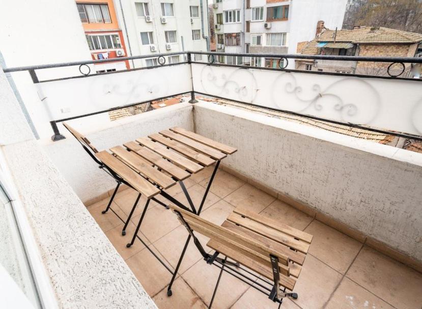Apartment Galia In Burgas City Center Bagian luar foto