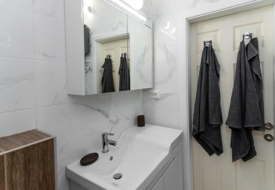 Apartment Galia In Burgas City Center Bagian luar foto